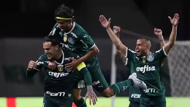 Em busca de recordes, campeão Palmeiras empata com Cuiabá e segue invicto  como visitante no Brasileirão – Palmeiras