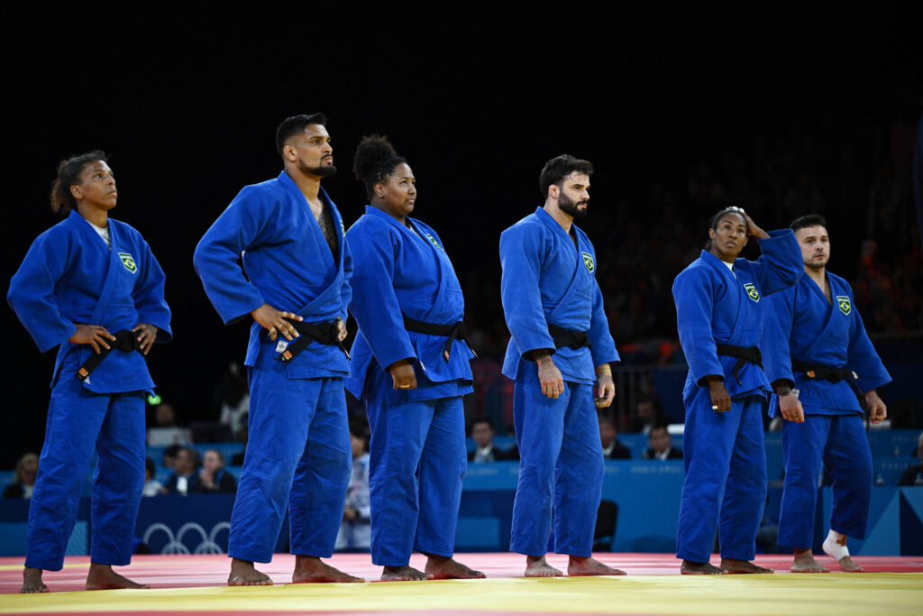 quem-sao-os-judocas-brasileiros-que-conquistaram-o-bronze-por-equipes-nas-olimpiadas