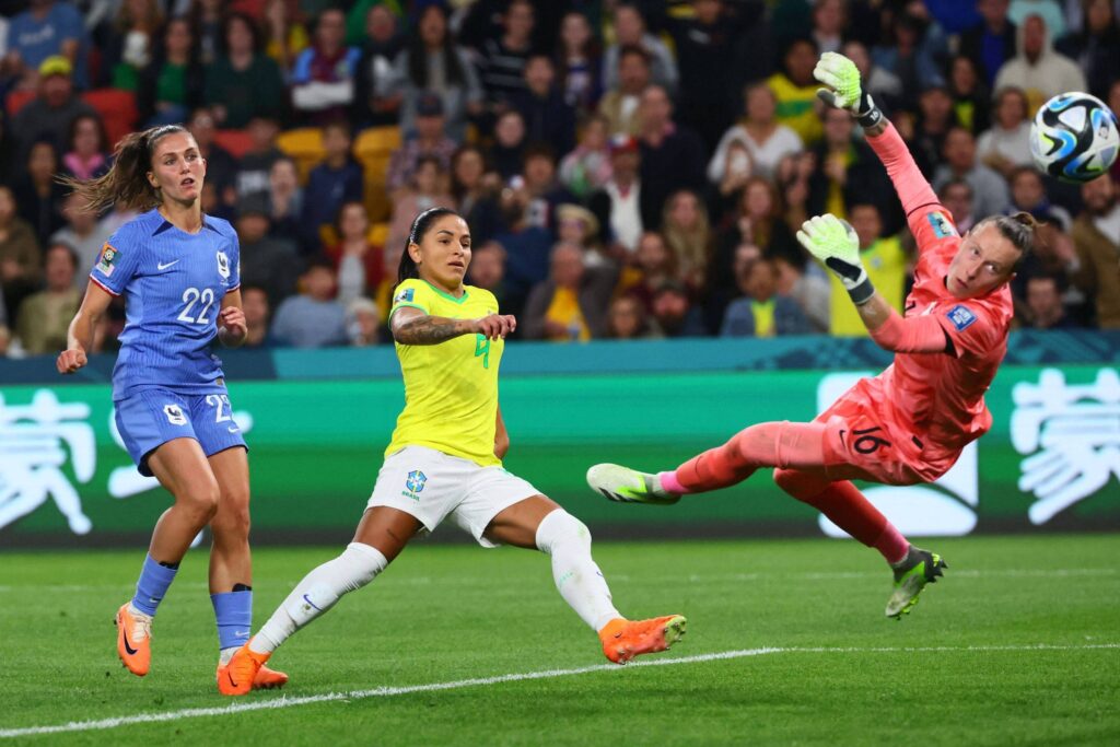 uniforme-de-futebol-para-medalhas-em-paris-gera-tensao-e-temor-de-que-cbf-quebre-contrato