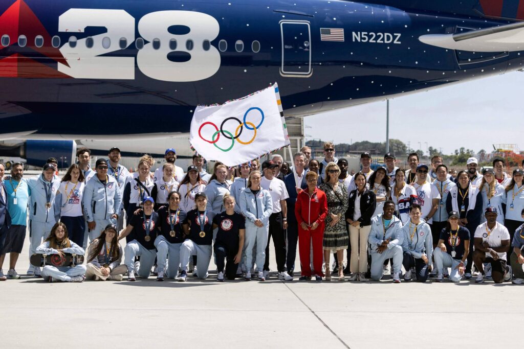 bandeira-olimpica-chega-a-los-angeles-e,-com-ela,-a-‘pressao’-para-2028