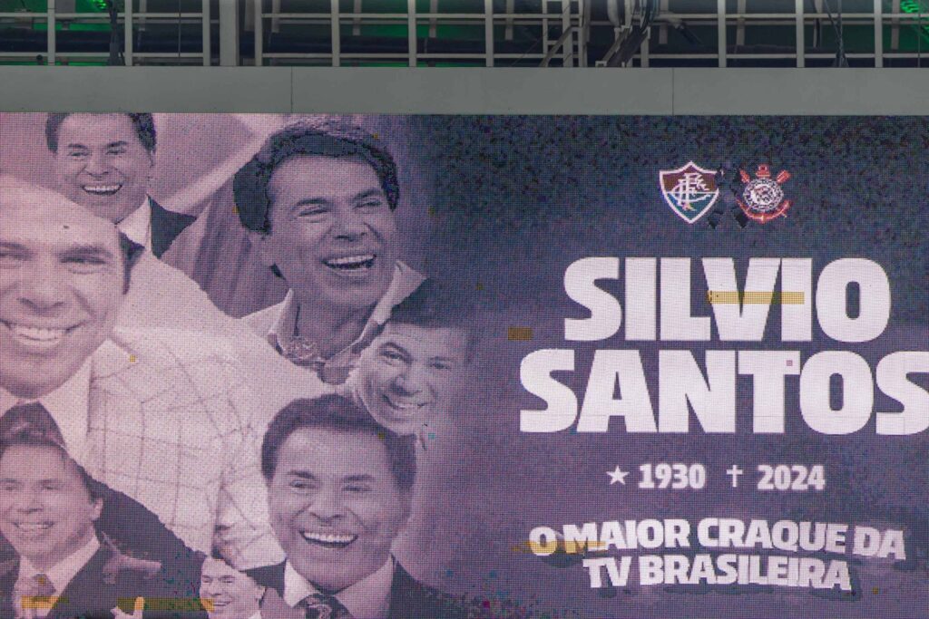 corinthians-e-fluminense-fazem-homenagem-a-silvio-santos