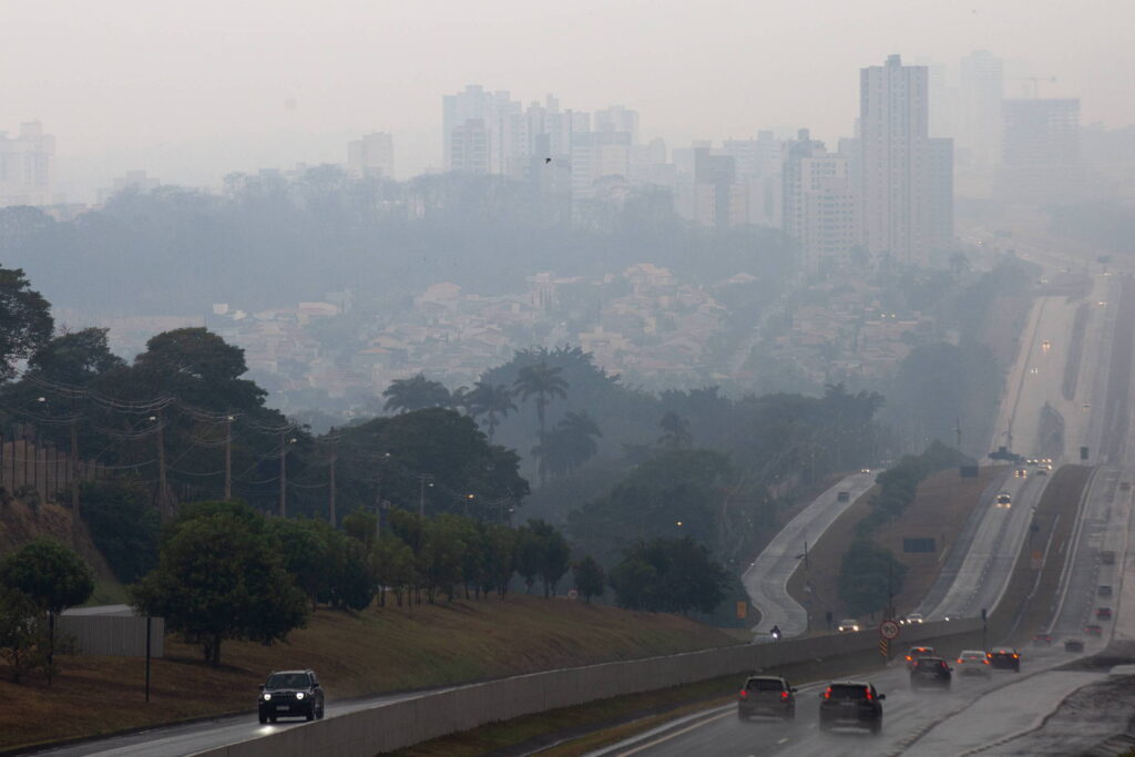 hospital-de-ribeirao-preto-cria-plantao-24h-para-atender-efeitos-dos-incendios-no-interior-de-sp