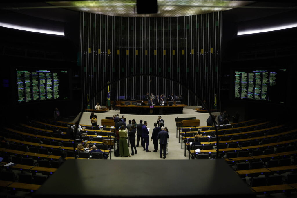 camara-aprova-projeto-que-da-maior-folego-orcamentario-a-hospitais-universitarios