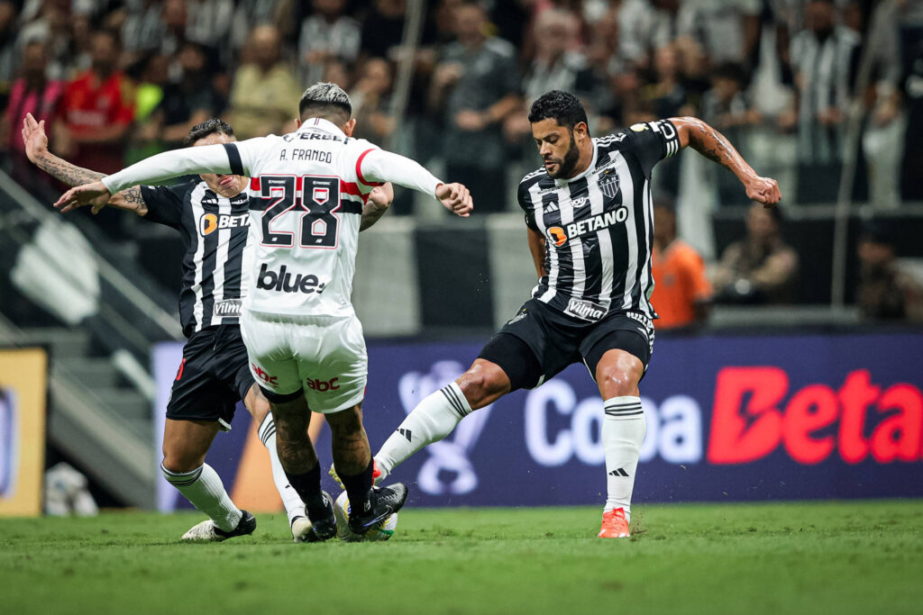 atletico-mg-segura-o-sao-paulo-e-avanca-a-semifinal-da-copa-do-brasil