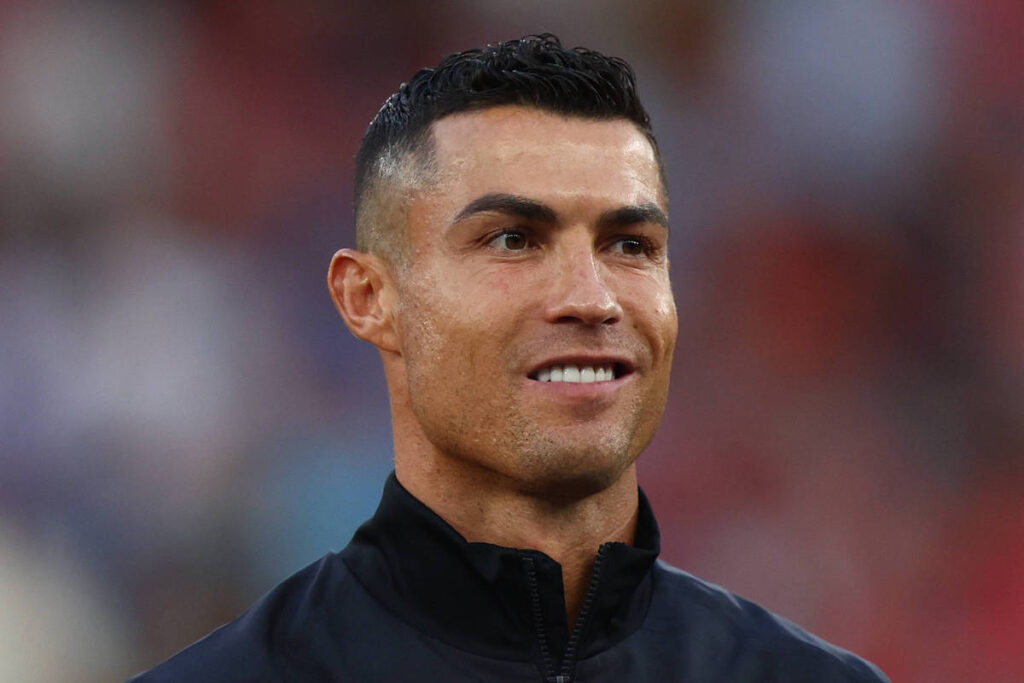 cristiano-ronaldo-se-torna-a-primeira-pessoa-a-atingir-1-bilhao-de-seguidores-nas-redes-sociais