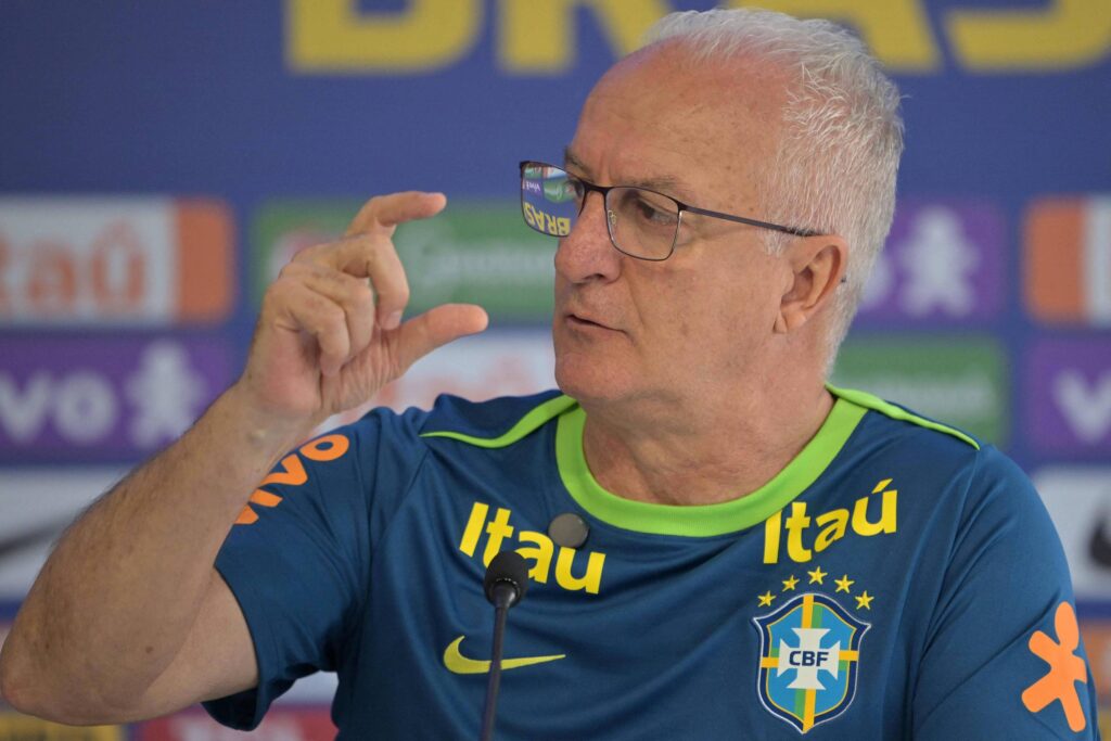 dorival-junior-tem-selecao-esfacelada-em-meio-a-crise-nas-eliminatorias