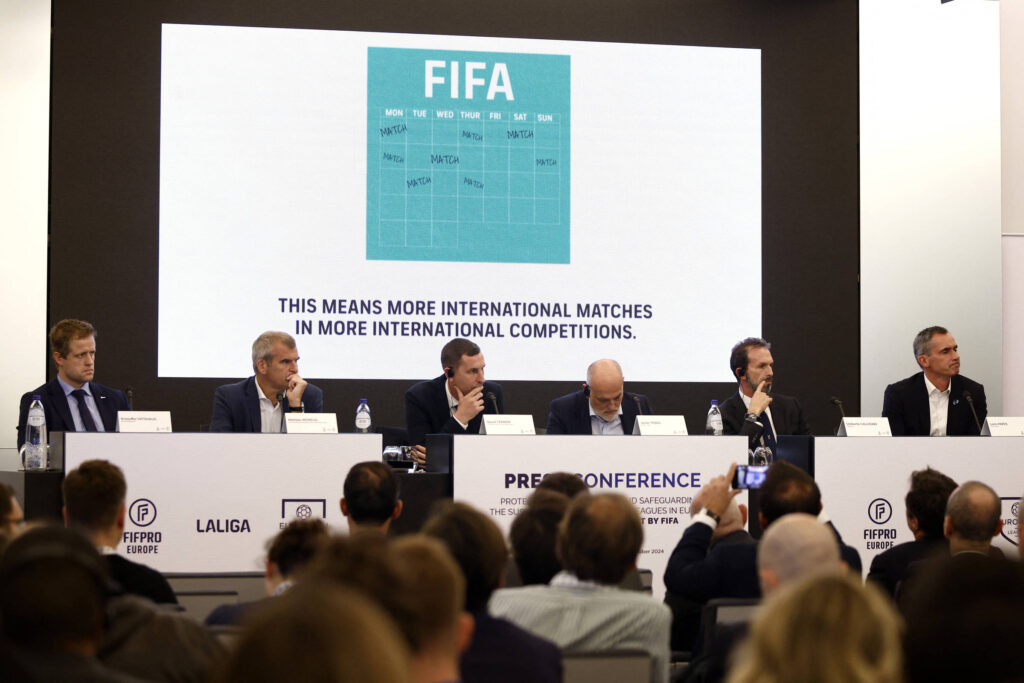 sindicatos-de-jogadores-e-ligas-denunciam-fifa-por-calendario-sobrecarregado