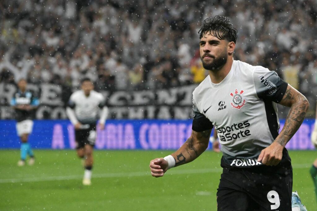 corinthians-cede-empate-ao-racing-e-deixa-vaga-na-final-da-sul-americana-aberta