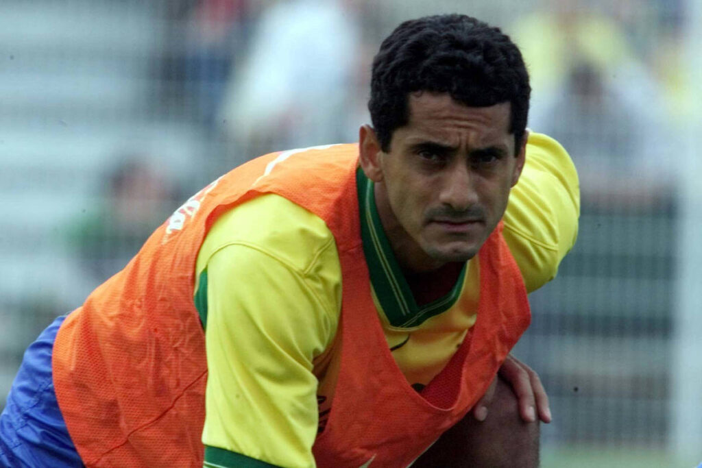 morre-ze-carlos,-56,-lateral-do-sao-paulo-e-da-selecao-na-copa-de-1998