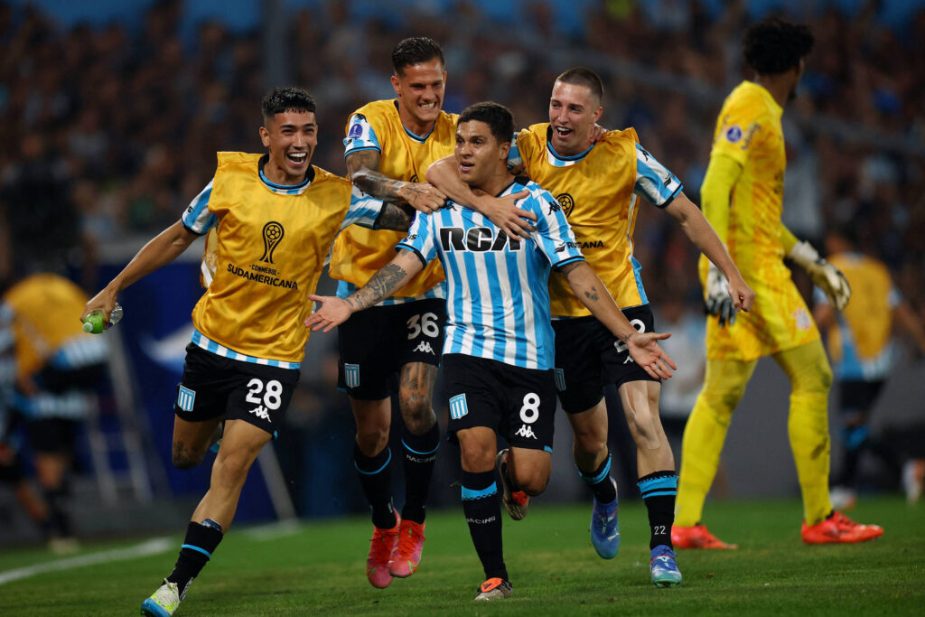 corinthians-sofre-dois-gols-em-tres-minutos-e-da-adeus-a-sul-americana