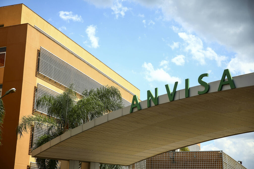 anvisa-comeca-a-usar-ia-para-analise-de-impurezas-em-medicamentos